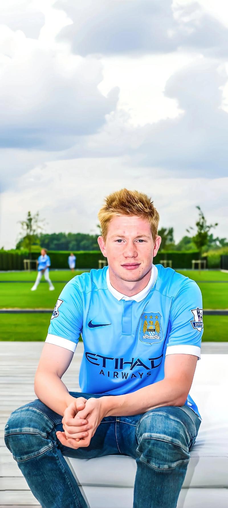 带领桑托斯成功逃离降级区，内马尔赛后动情落泪