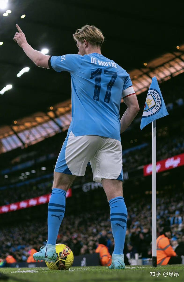 明知阿隆索镇不住巨星，皇马当初为啥还要请他？