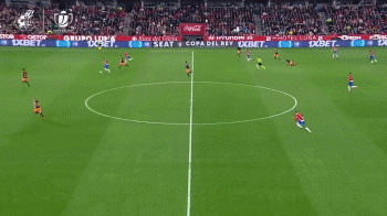 国家德比维尼修斯不满被换后，阿隆索让米利唐去跟他谈谈