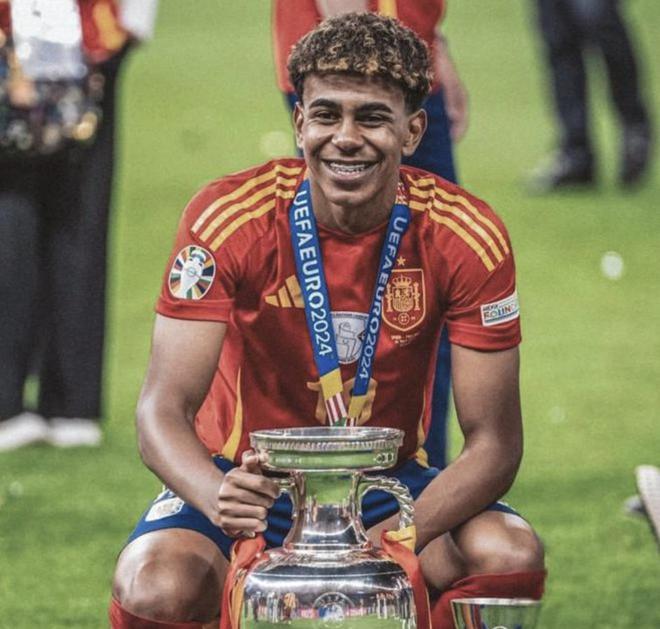 英超：曼联客场2-1战胜莱斯特城